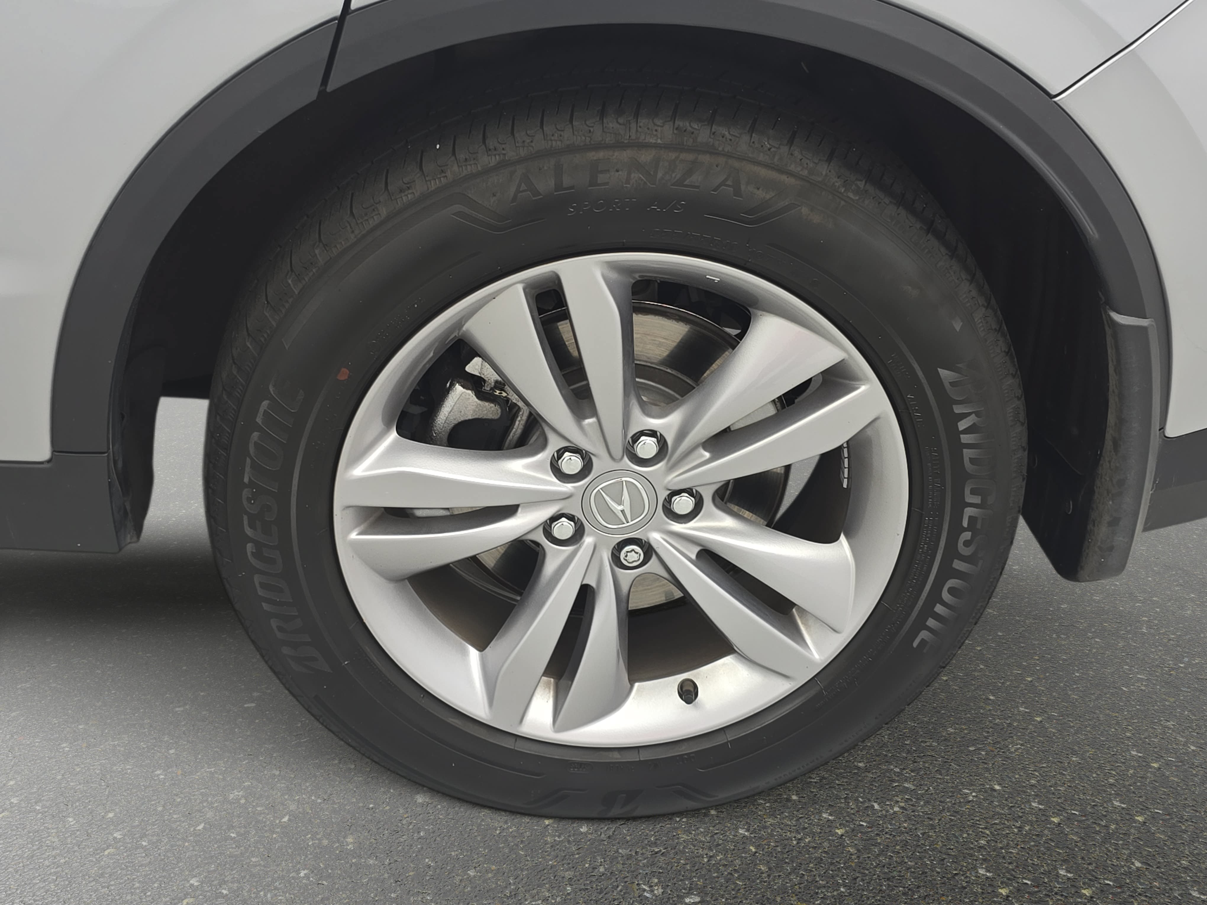 Certified 2024 Acura MDX SH-AWD image 33