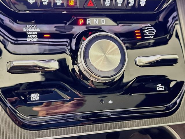 New 2026 Jeep Grand Wagoneer L Summit AWD/4WD image 20