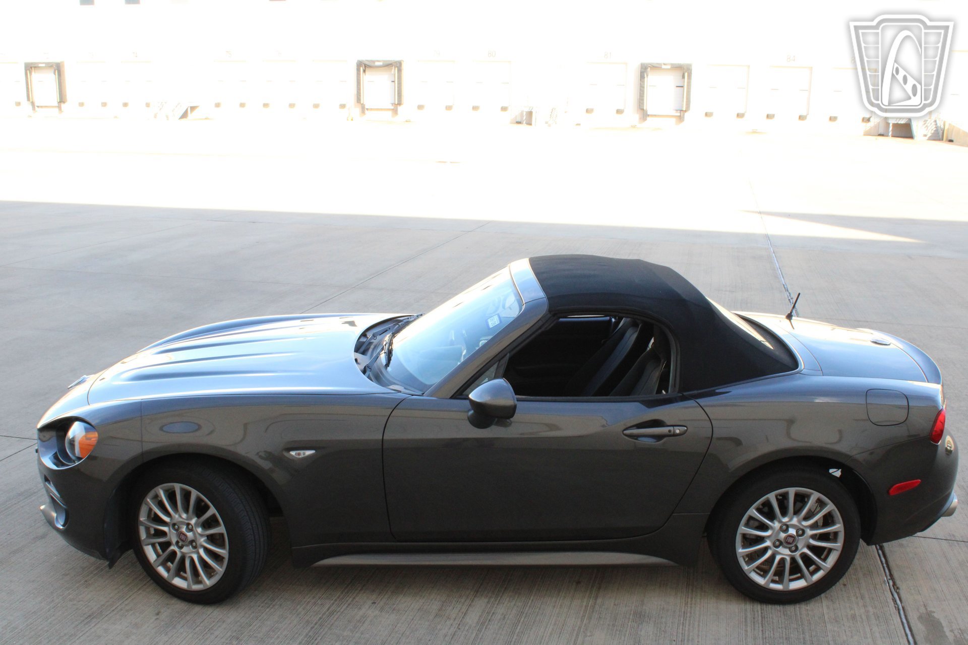 Used 2017 FIAT 124 Spider Classica image 13