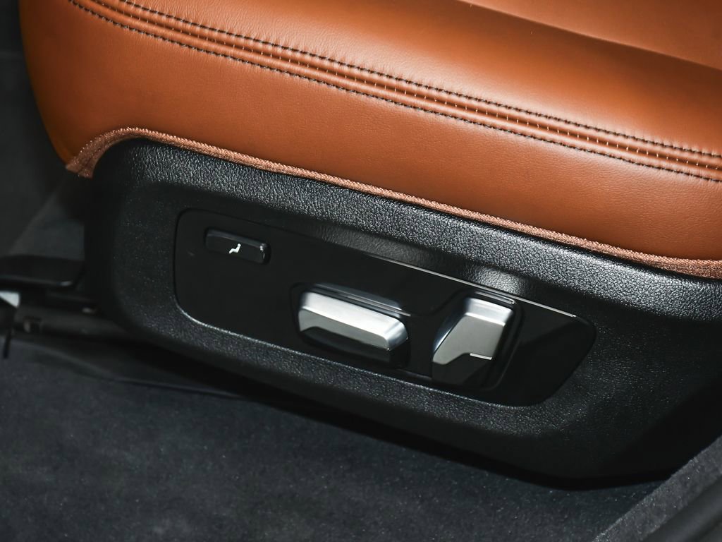 Used 2026 BMW X7 M60i AWD/4WD image 53