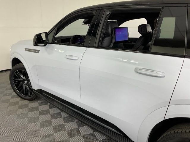 New 2026 Cadillac Escalade IQ Sport 1 w/ LPO, ONYX Package image 39