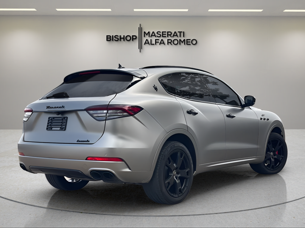 Used 2022 Maserati Levante GT AWD/4WD image 5