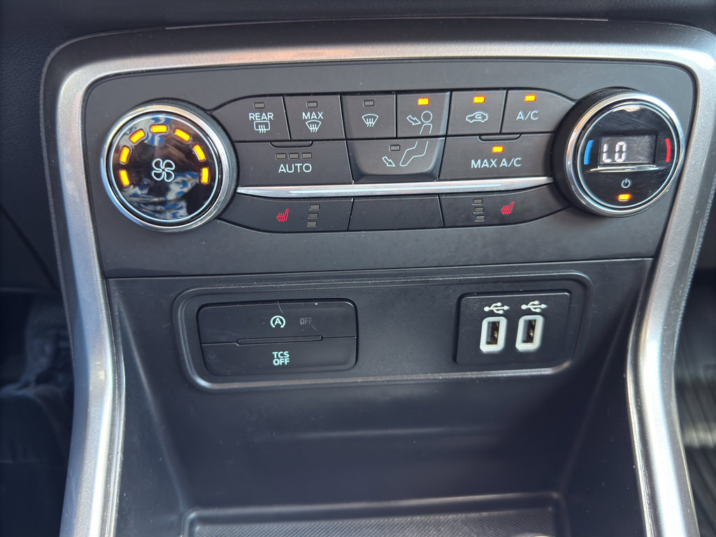 Used 2020 Ford EcoSport SE w/ SE Convenience Package image 19