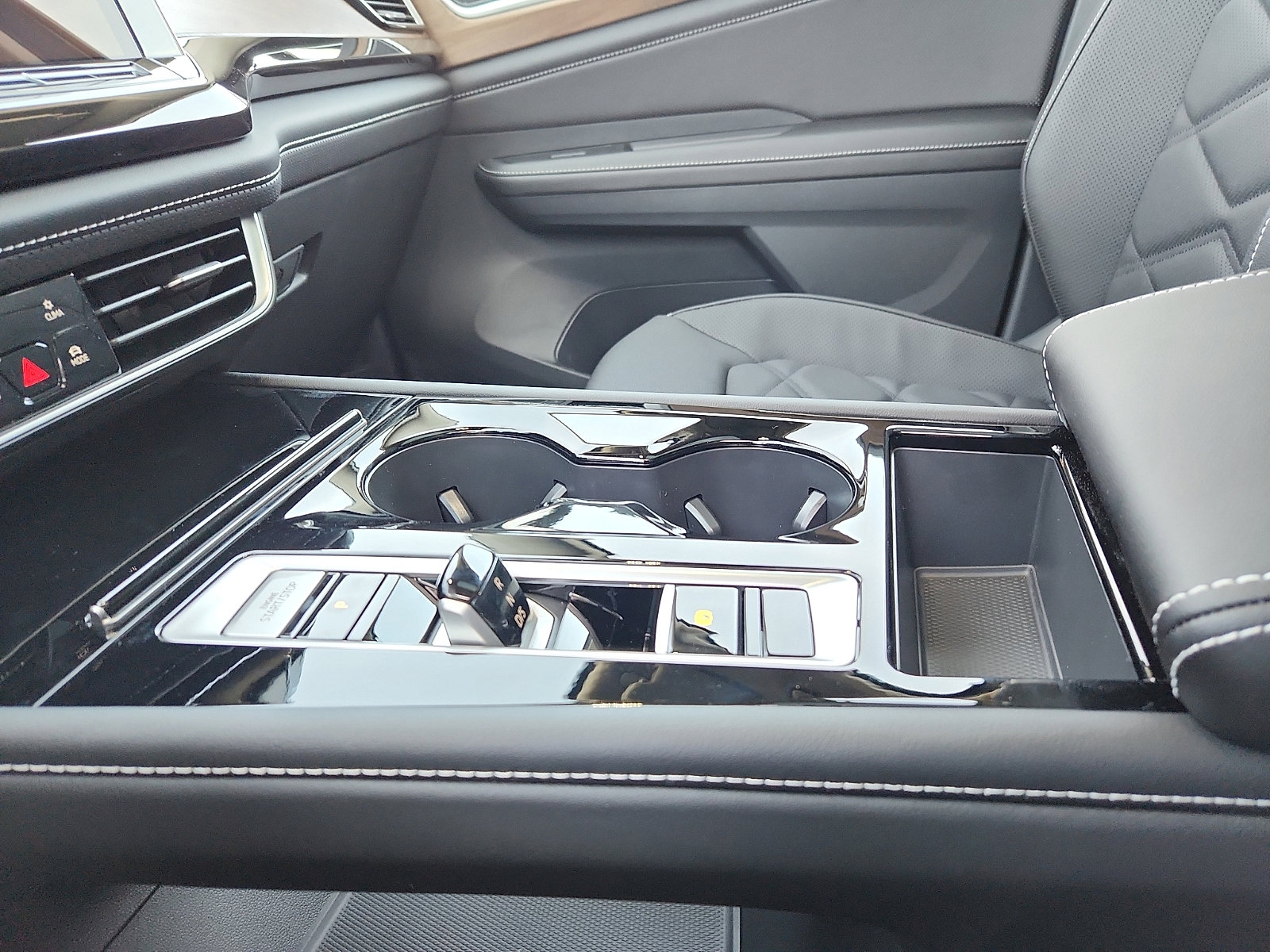 New 2026 Volkswagen Atlas SE image 20