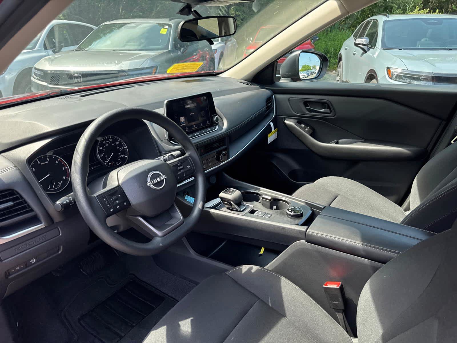 Used 2026 Nissan Rogue S AWD/4WD image 13