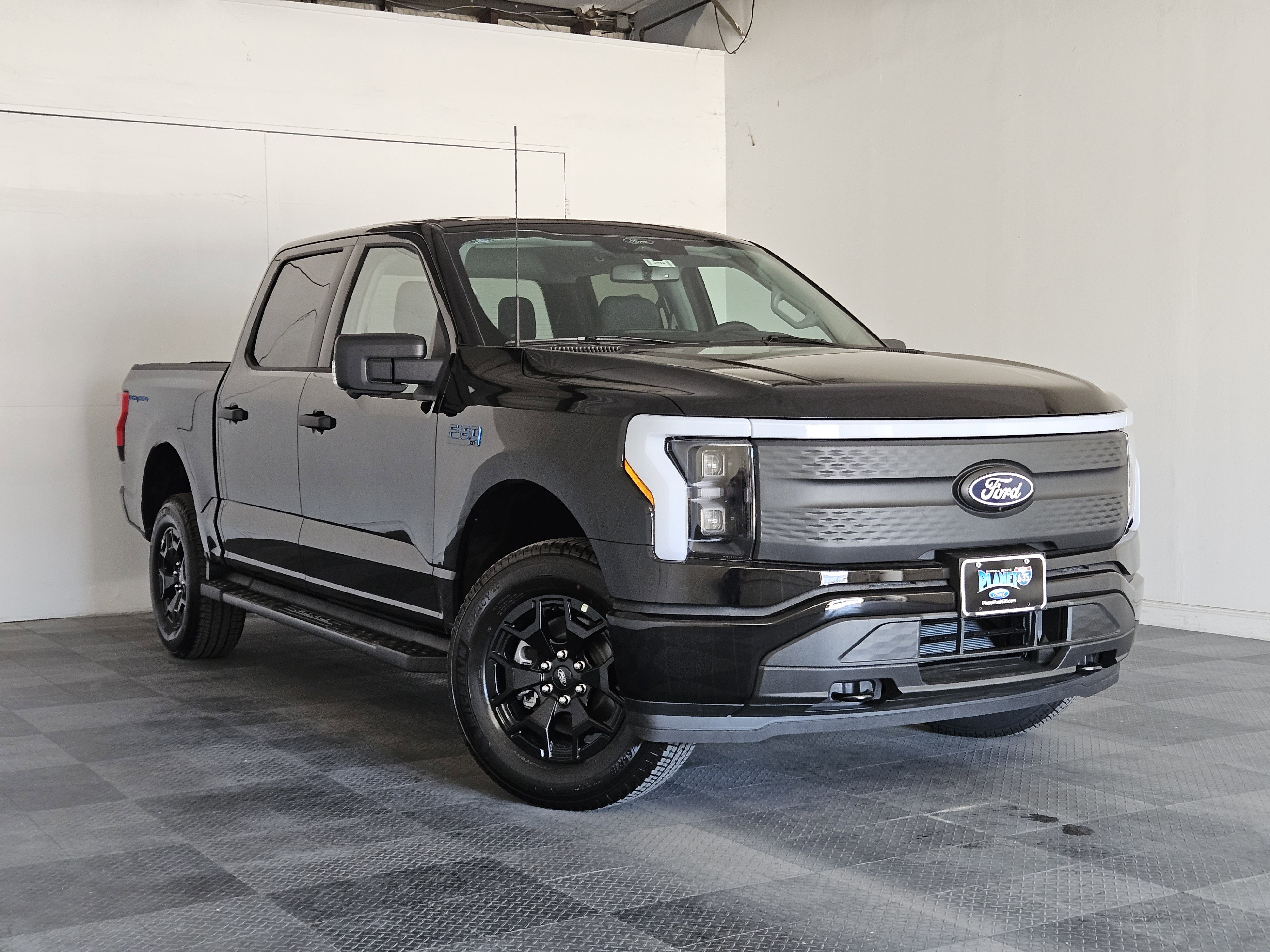 New 2025 Ford F150 Lightning XLT