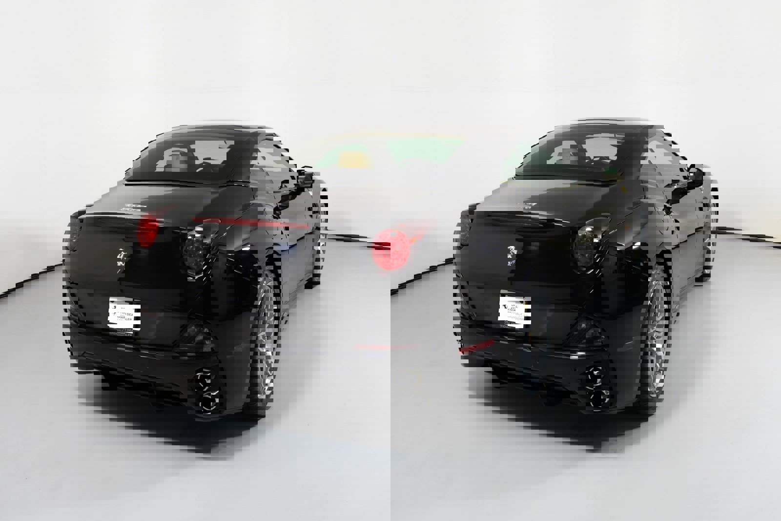 Used 2011 Ferrari California image 17