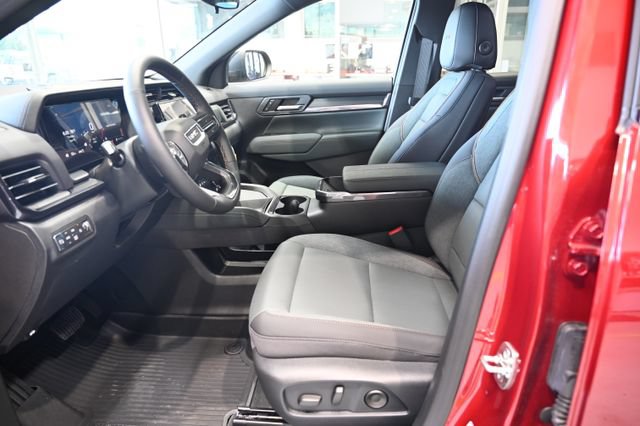New 2026 GMC Terrain AT4 w/ LPO, Floor Liner Package AWD/4WD image 9
