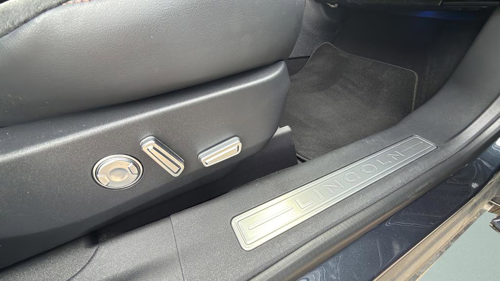 Used 2024 Lincoln Nautilus Reserve w/ Equipment Group 202A image 44