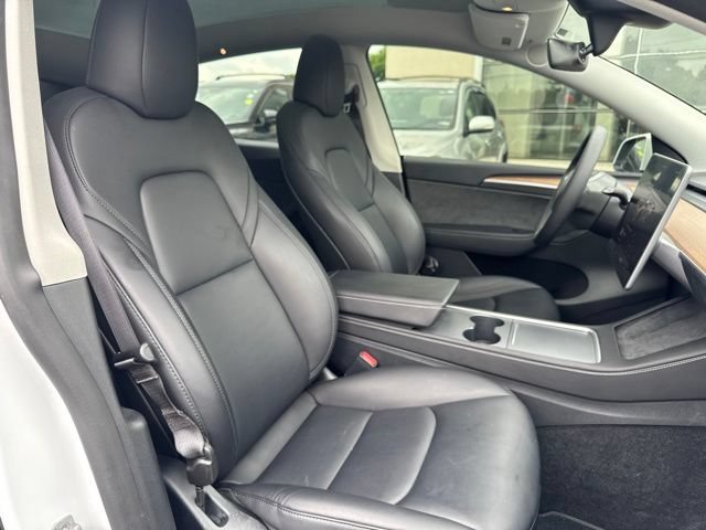 Used 2024 Tesla Model Y Performance AWD/4WD image 23