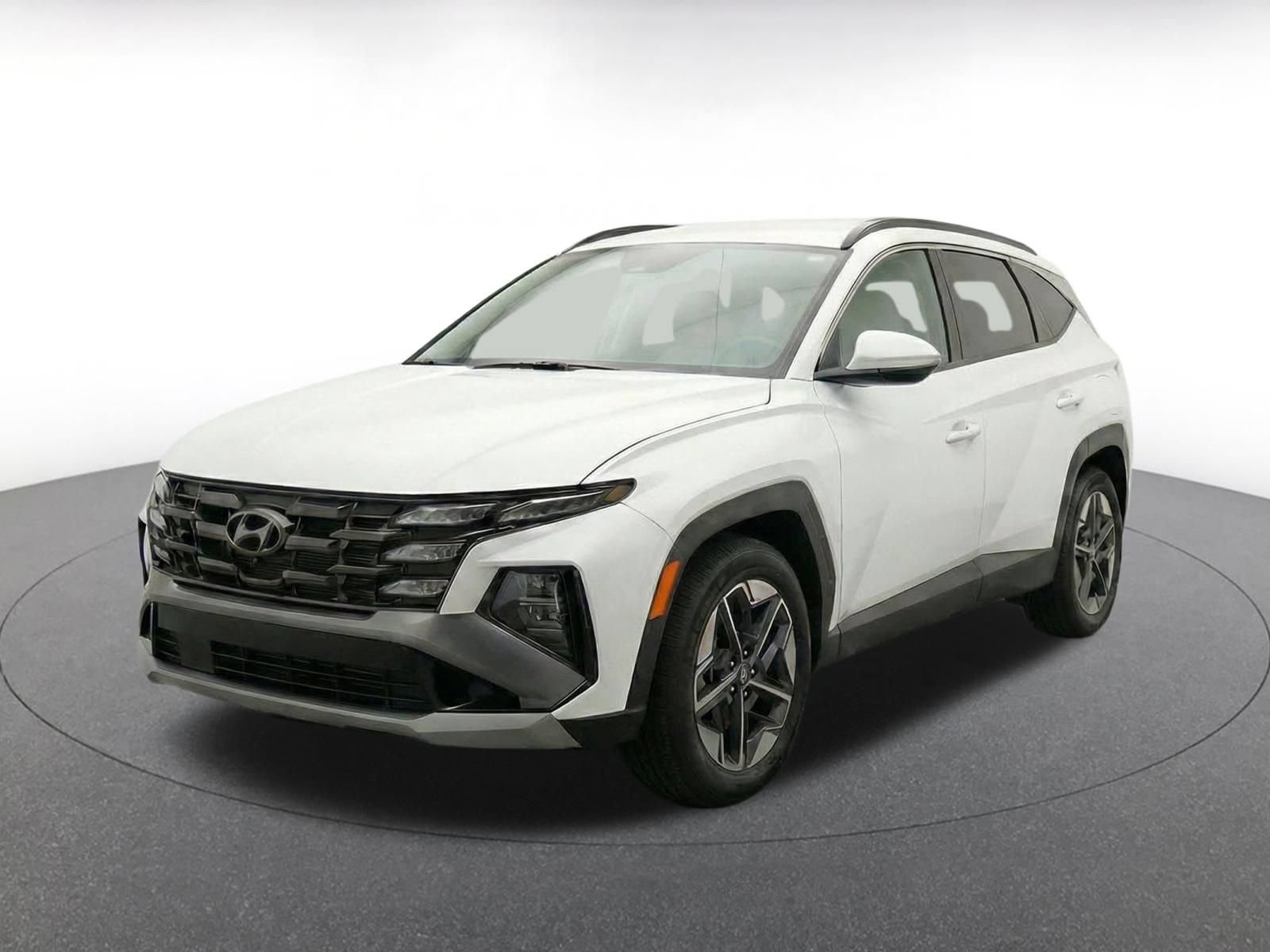 Used 2025 Hyundai Tucson SEL FWD image 3