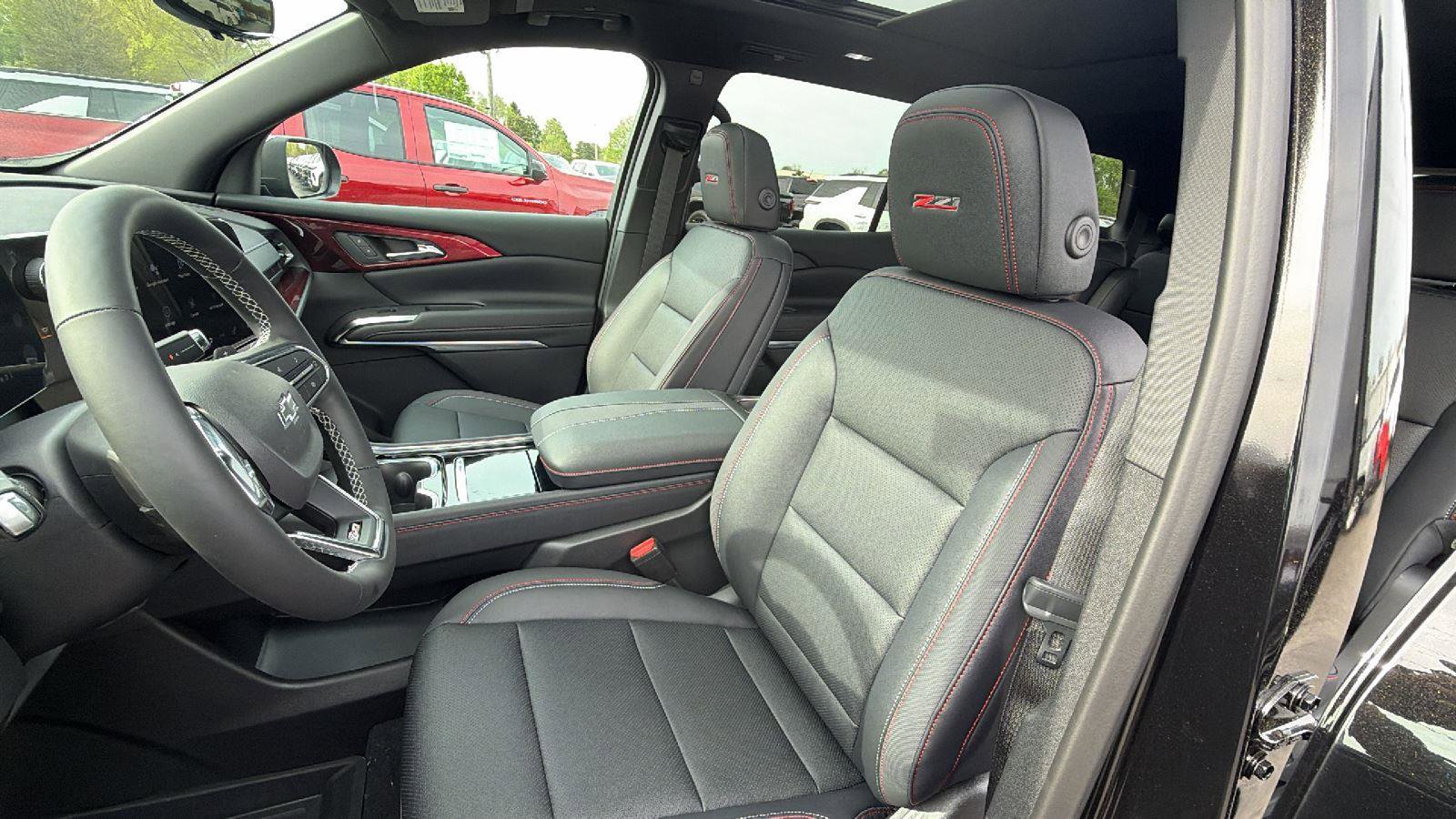New 2026 Chevrolet Traverse Z71 w/ Driver Confidence Package image 14