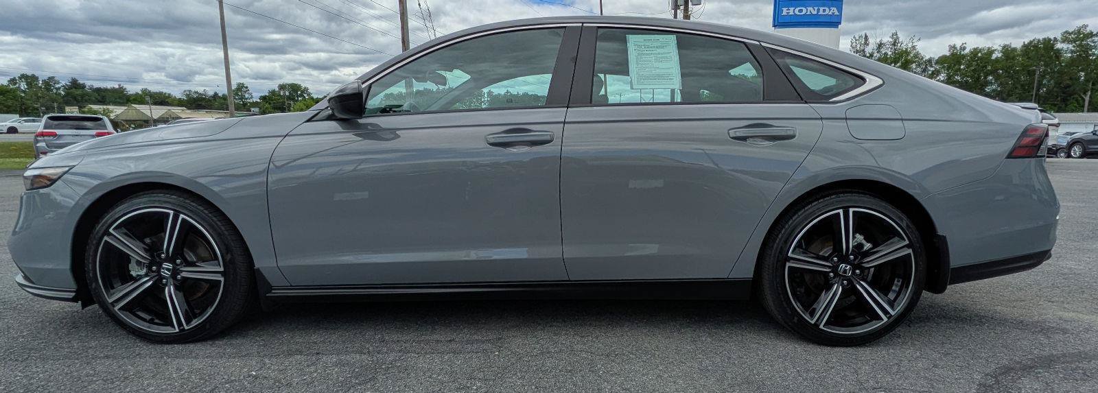 Certified 2025 Honda Accord Sport image 7