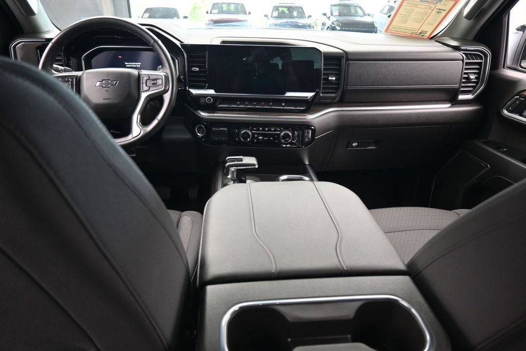 Used 2025 Chevrolet Silverado 1500 RST RWD image 39