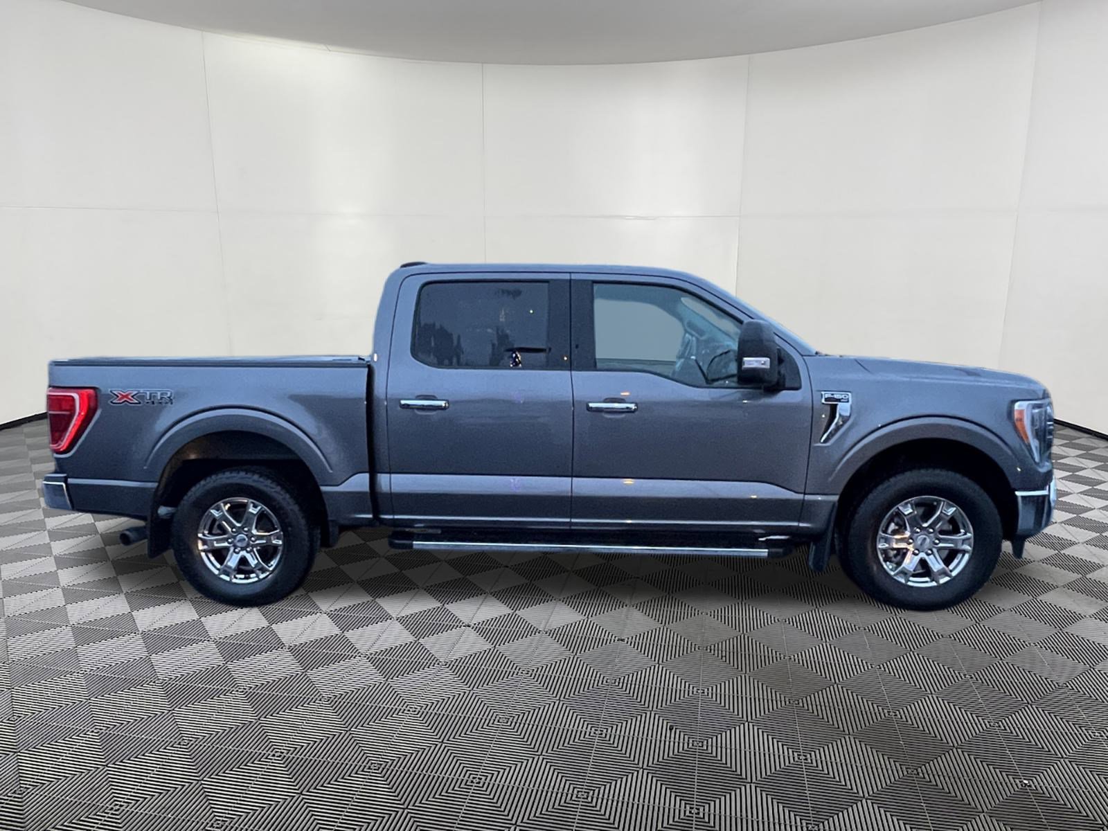 Used 2021 Ford F150 XLT w/ Equipment Group 302A High image 7