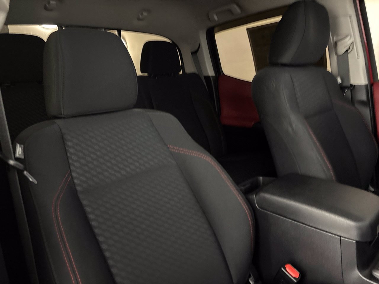 Used 2021 Toyota Tacoma SR5 RWD image 29