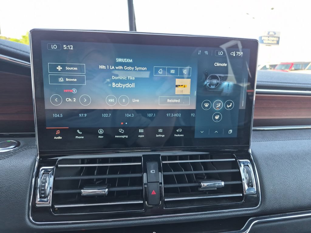 Used 2023 Lincoln Navigator Reserve AWD/4WD image 34