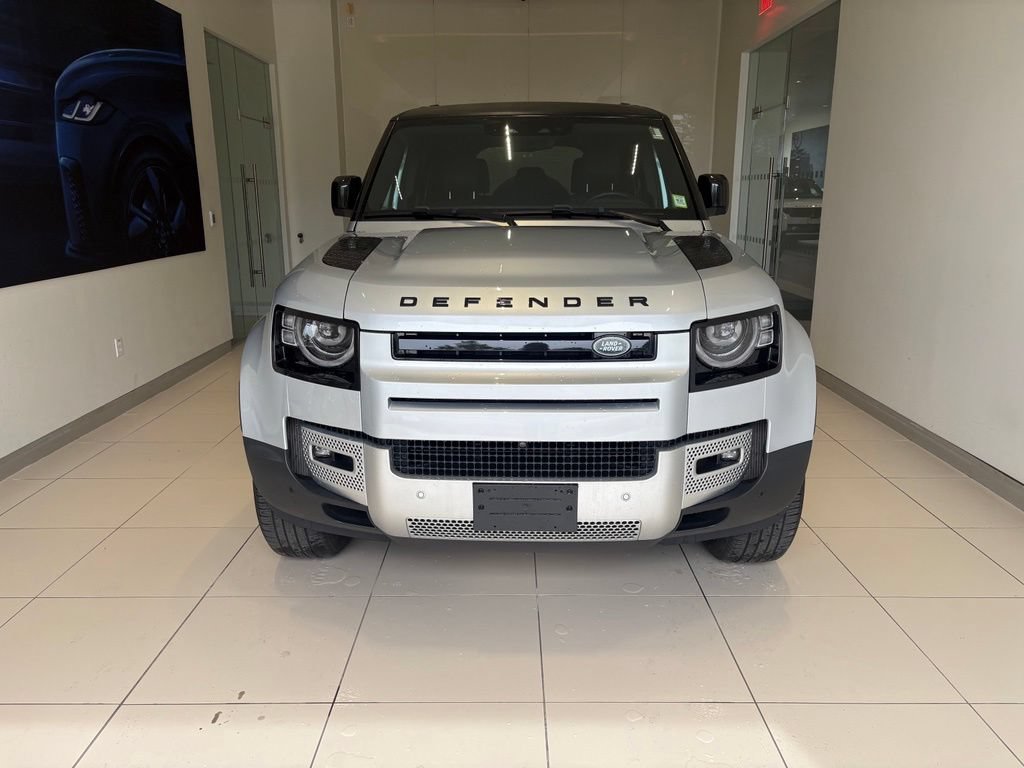 Used 2022 Land Rover Defender 110 SE AWD/4WD image 8