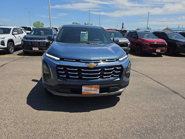 New 2026 Chevrolet Equinox LT w/ Convenience Package II AWD/4WD image 3