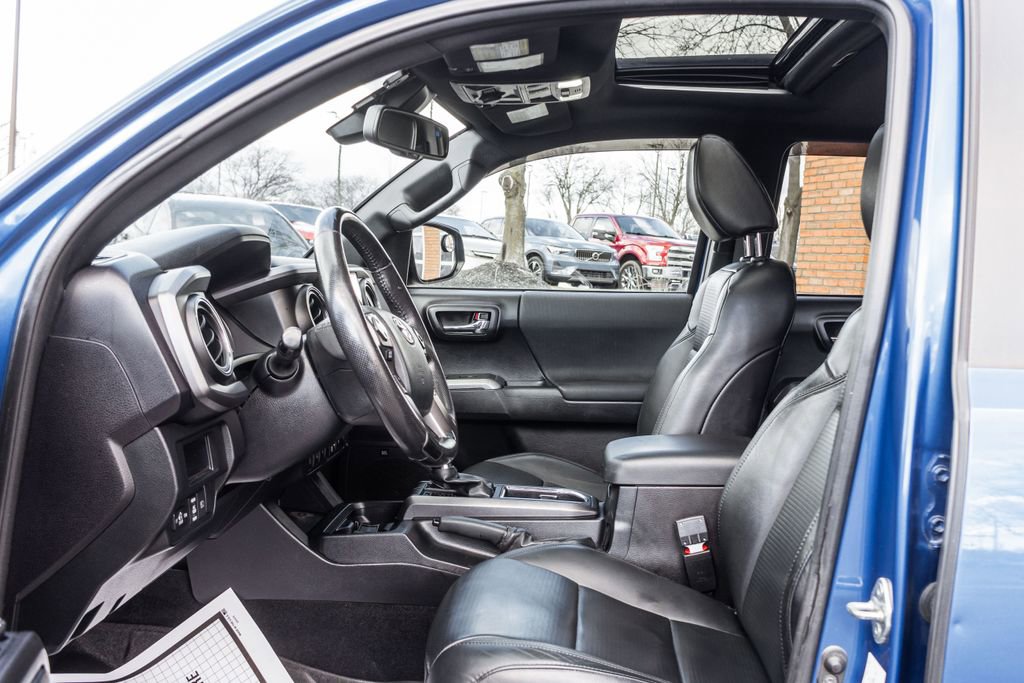 Used 2018 Toyota Tacoma TRD Off-Road image 26