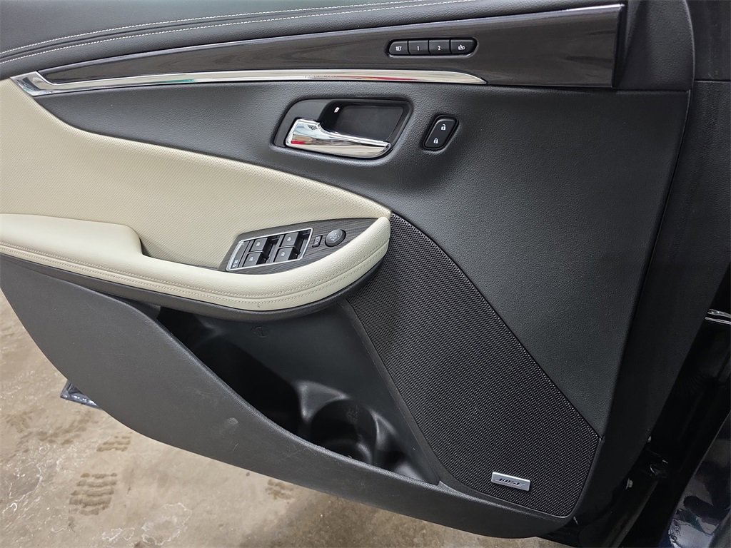 Used 2018 Chevrolet Impala Premier w/ Premier Convenience Package image 27