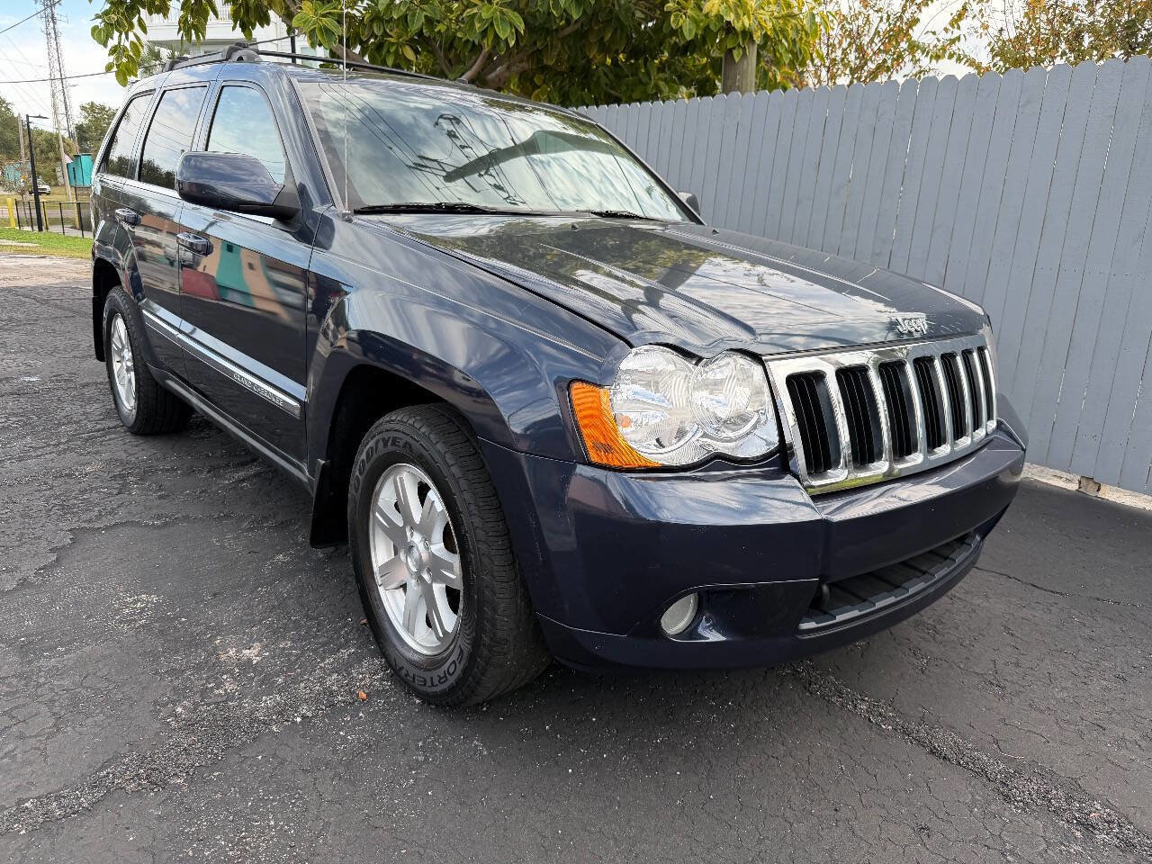 Used 2009 Jeep Grand Cherokee Limited w/ Quadra-Drive II 4X4 Group