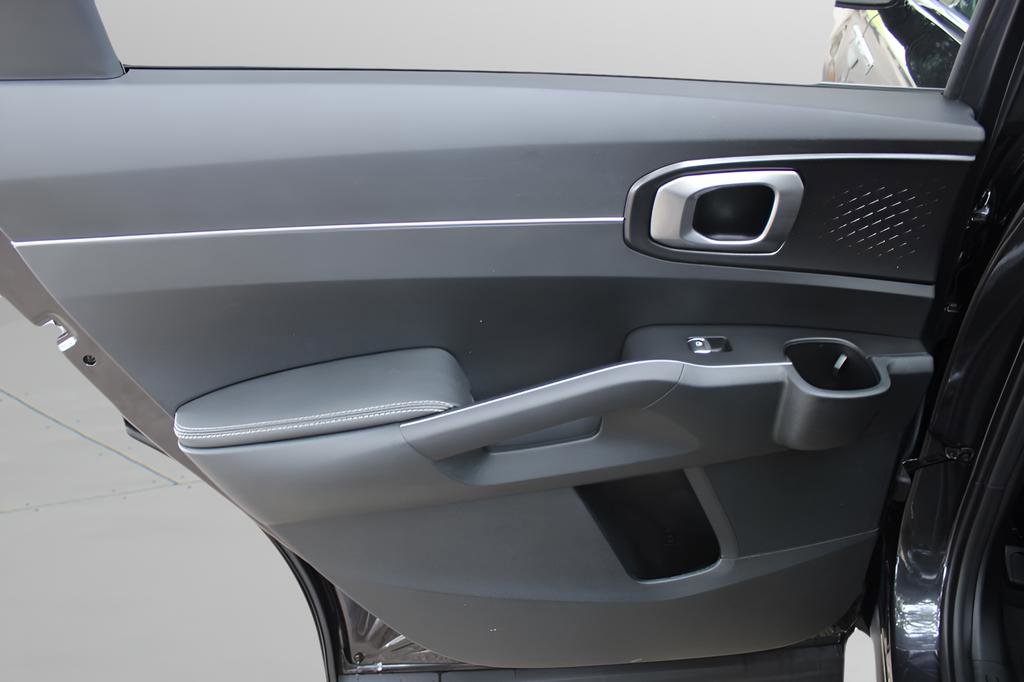 New 2025 Kia Sorento EX w/ Panoramic Sunroof Package image 33