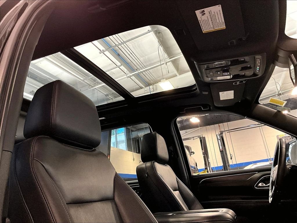 Used 2023 Chevrolet Tahoe LT w/ LT Signature Plus Package AWD/4WD image 23