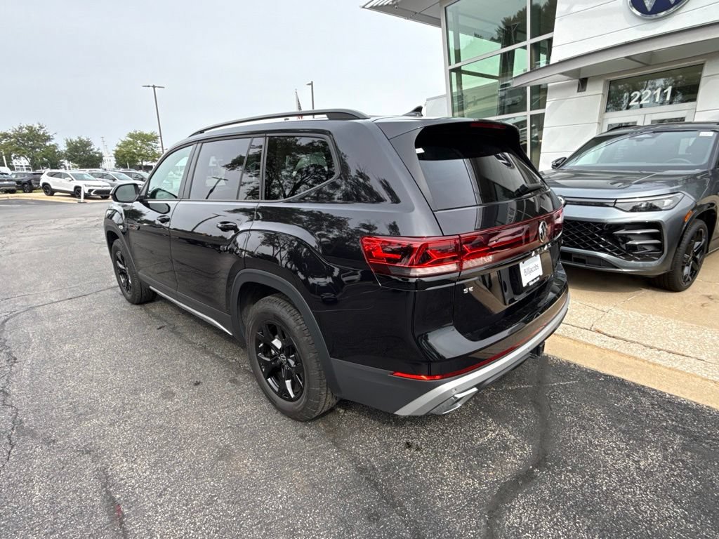 Used 2026 Volkswagen Atlas Peak Edition AWD/4WD image 4