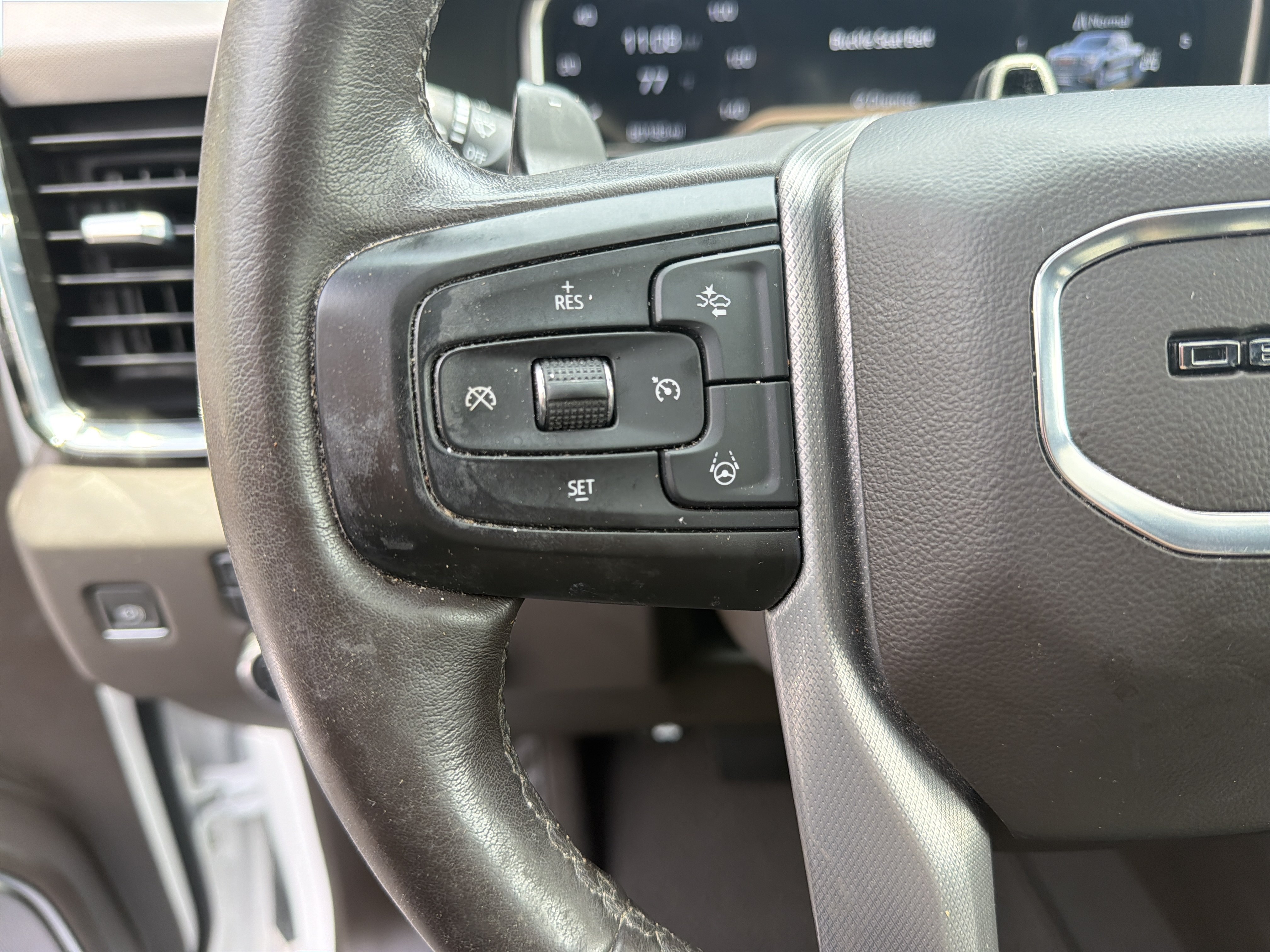Used 2023 GMC Sierra 1500 Denali AWD/4WD image 19