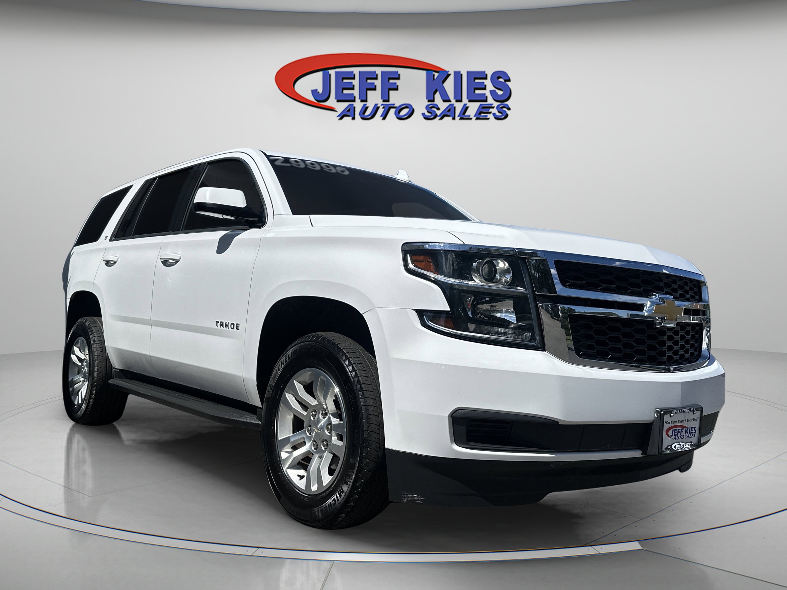 Used 2019 Chevrolet Tahoe LT image 2