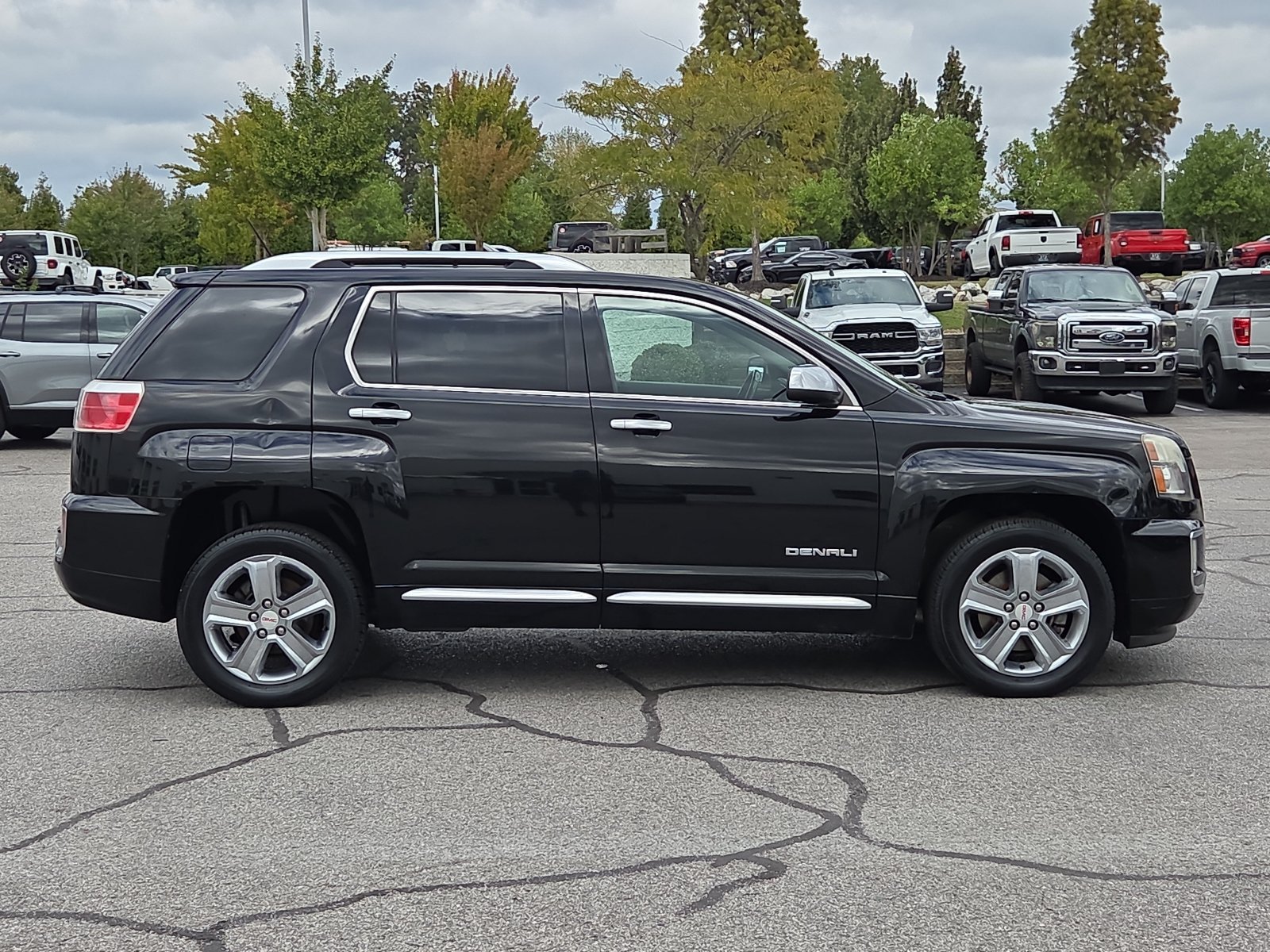 Used 2016 GMC Terrain Denali FWD image 15