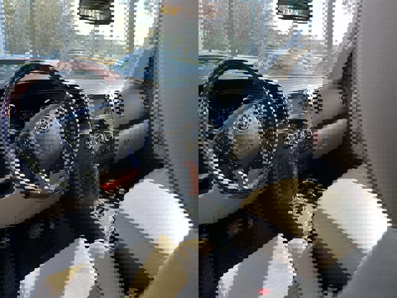 Used 2020 Toyota Sequoia Platinum image 30