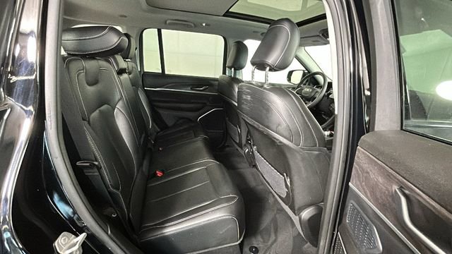 Used 2024 Jeep Grand Cherokee Limited 4xe AWD/4WD image 30