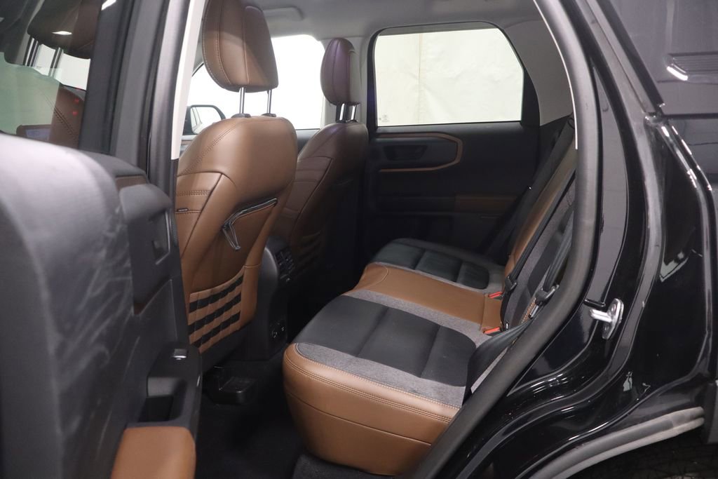 Used 2021 Ford Bronco Sport Outer Banks w/ Outer Banks Package (96D) image 13