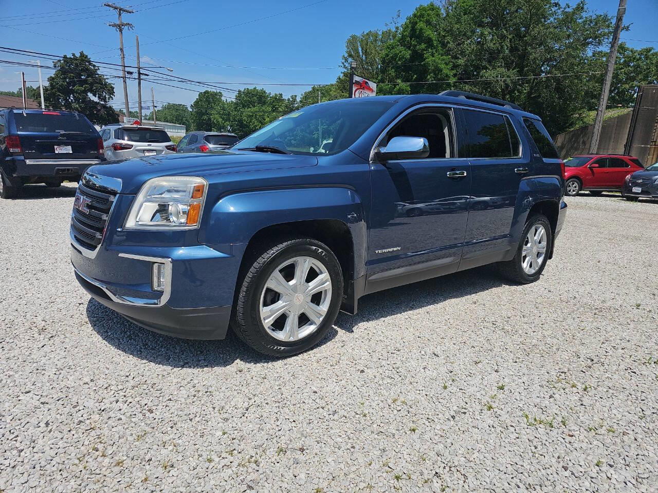 Used 2017 GMC Terrain SLE w/ Chrome Edition image 6