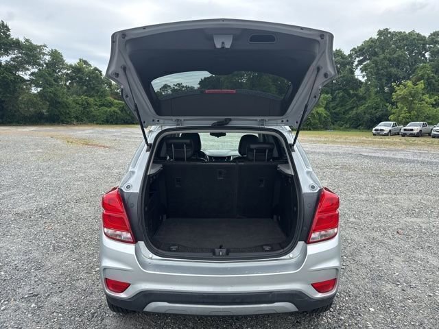 Used 2018 Chevrolet Trax LT w/ LT Convenience Package FWD image 3