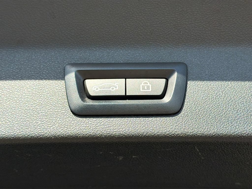 Used 2022 BMW X3 sDrive30i w/ Convenience Package RWD image 12