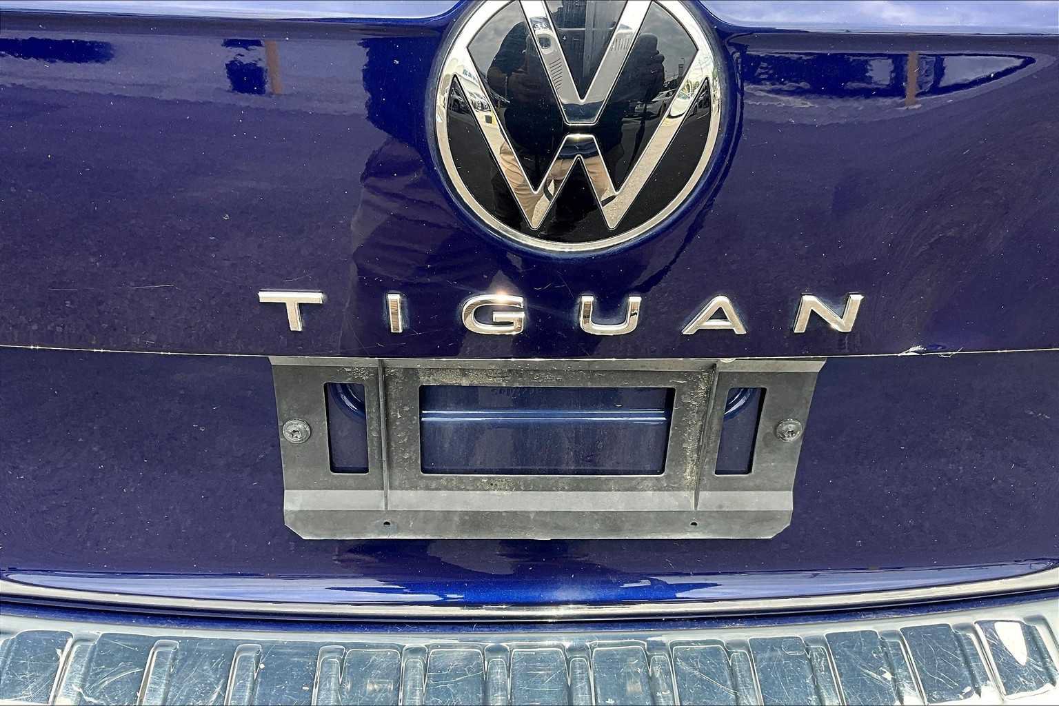 Used 2022 Volkswagen Tiguan SE AWD/4WD image 10