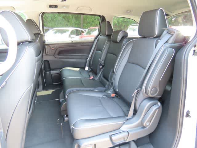 New 2026 Honda Odyssey Touring image 14
