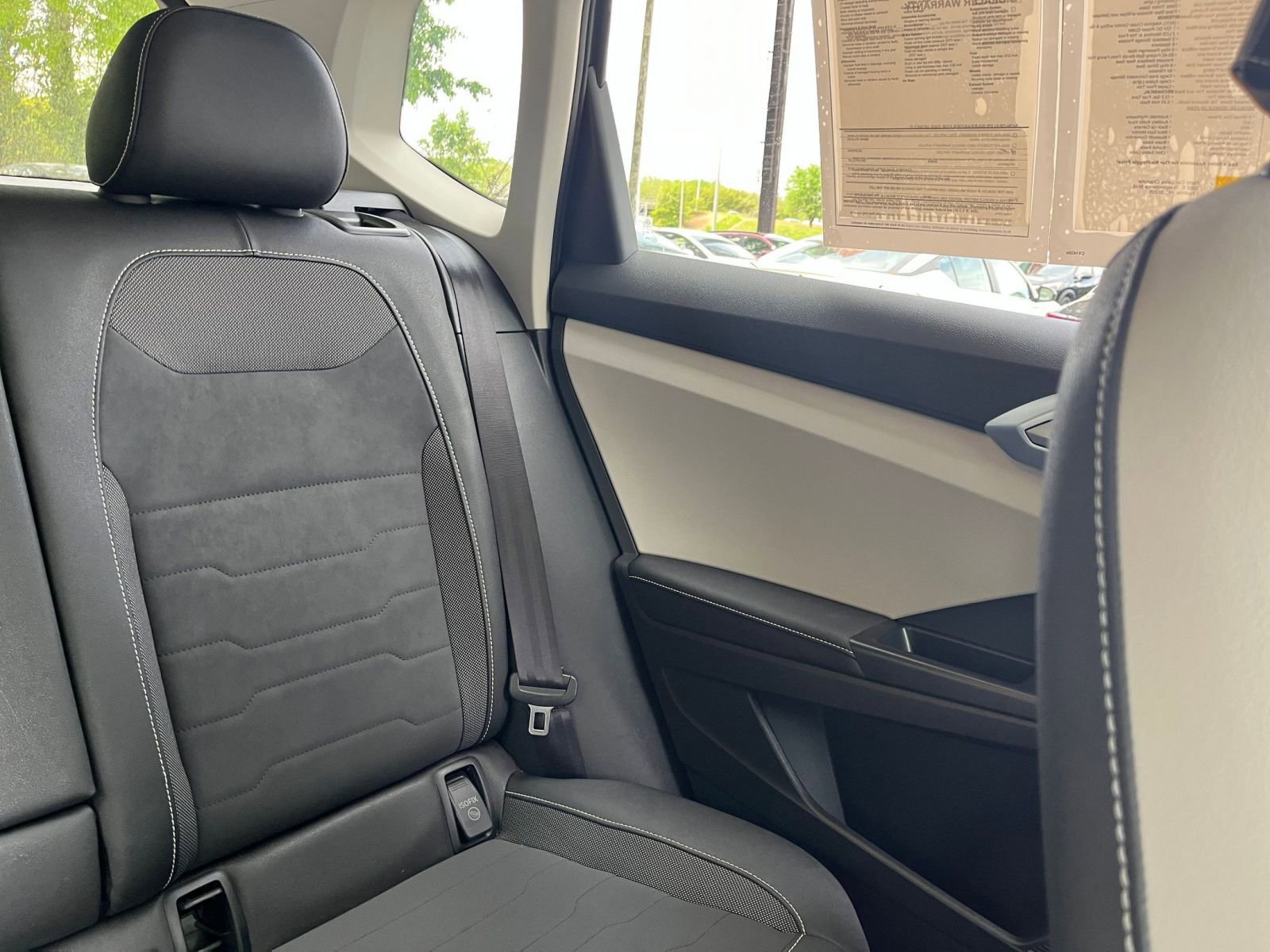 Used 2025 Volkswagen Taos SE image 38