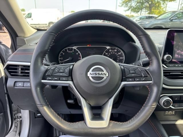 Used 2020 Nissan Altima 2.5 SR w/ Premium Package AWD/4WD image 13