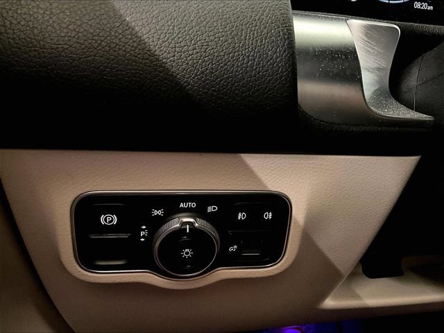 Used 2024 Mercedes-Benz GLB 250 4MATIC image 30