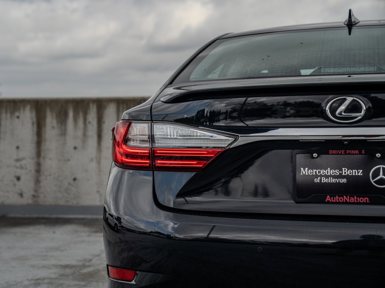 Used 2017 Lexus ES 350 w/ Navigation System Package FWD image 9