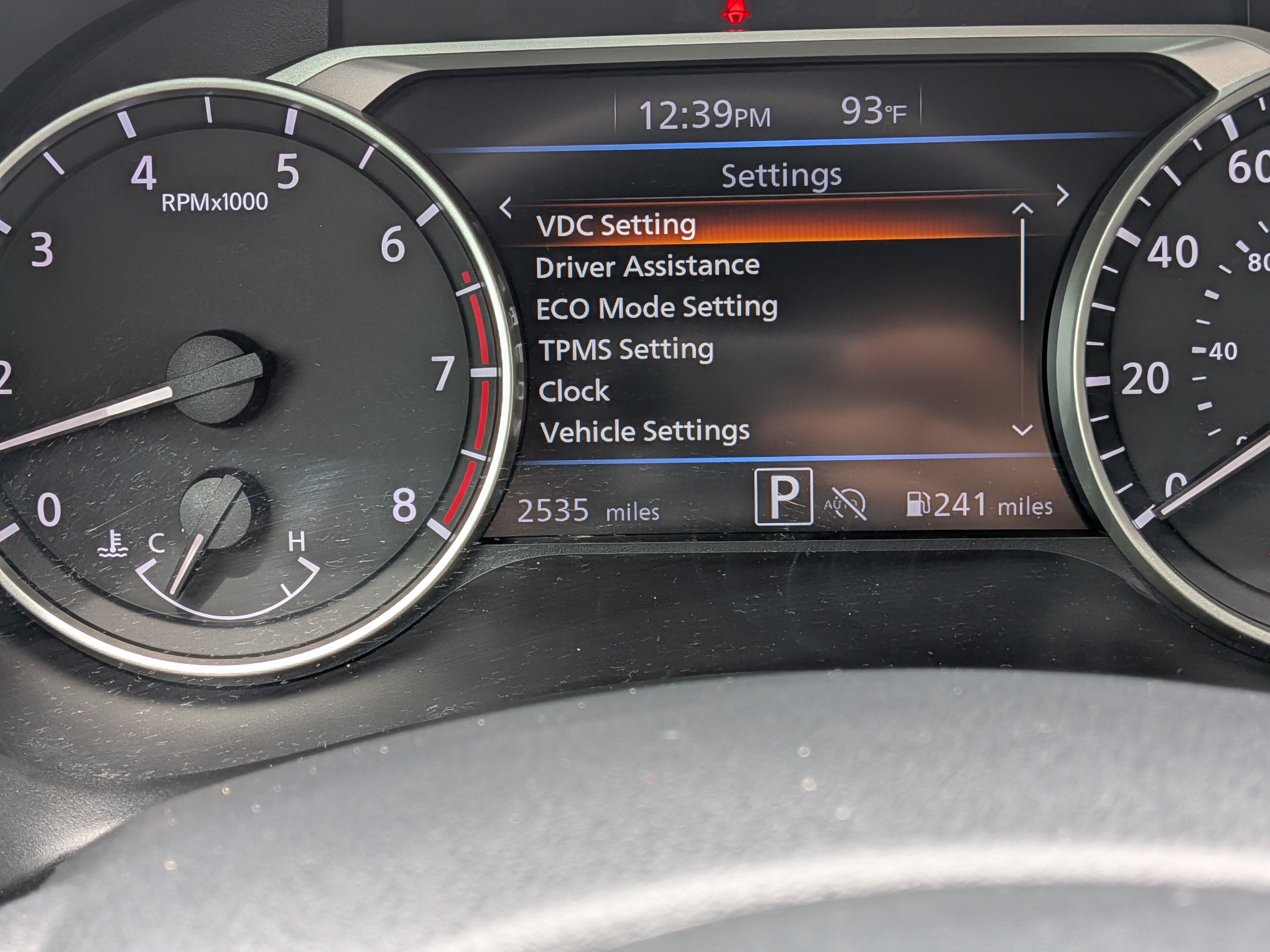 Used 2025 Nissan Sentra SV FWD image 29