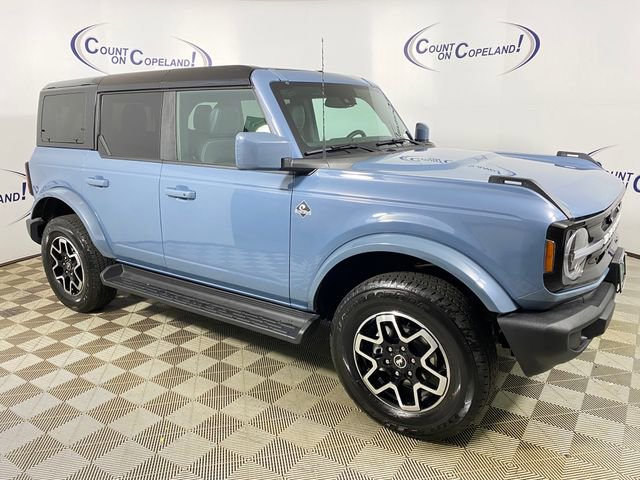 Used 2025 Ford Bronco Outer Banks image 9