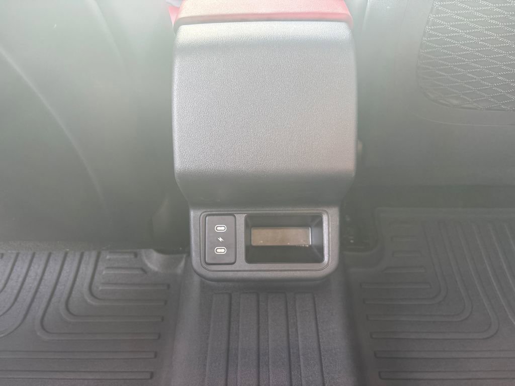 Used 2025 Kia K4 GT-Line w/ GT-Line Premium Package image 12