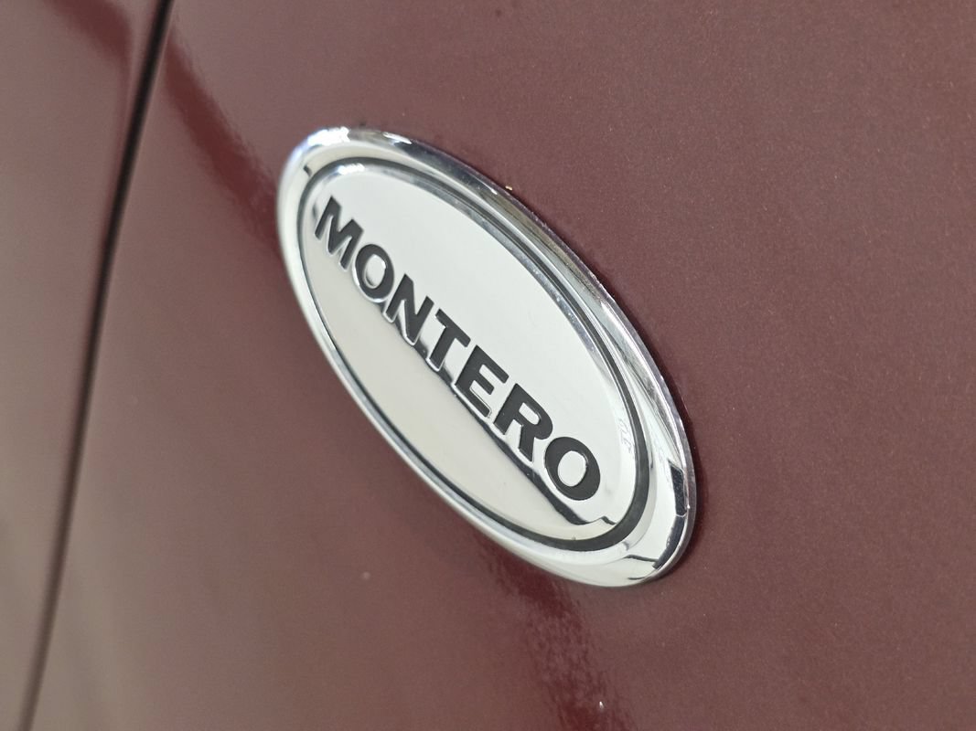 Used 2002 Mitsubishi Montero XLS AWD/4WD image 41
