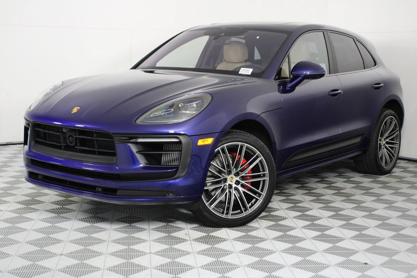 Certified 2026 Porsche Macan S AWD/4WD image 1