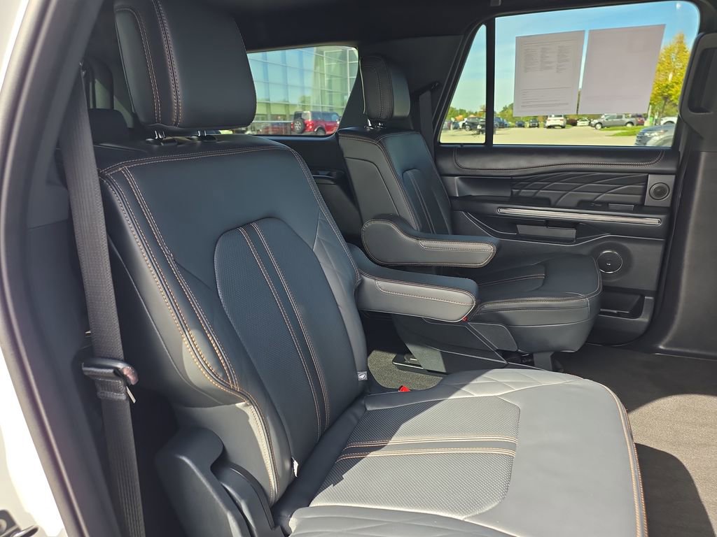Used 2024 Ford Expedition Max Platinum image 60
